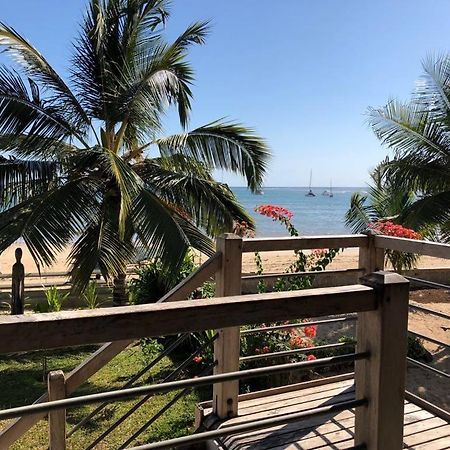 Bed and Breakfast Le Transat Амбатолоака Экстерьер фото
