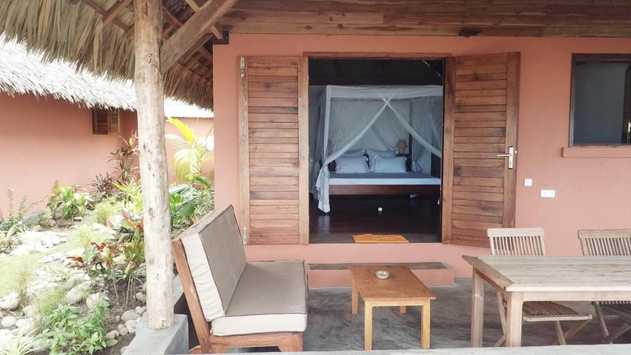 Bed and Breakfast Le Transat Амбатолоака Экстерьер фото