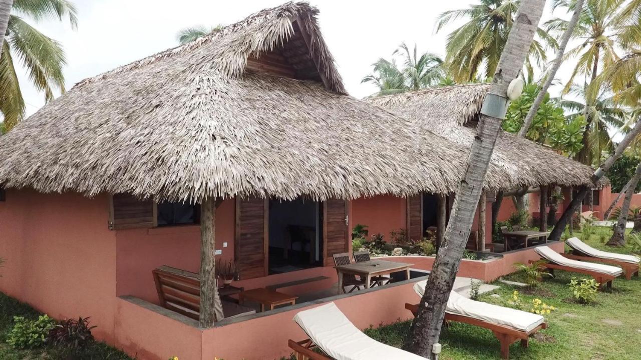 Bed and Breakfast Le Transat Амбатолоака Экстерьер фото