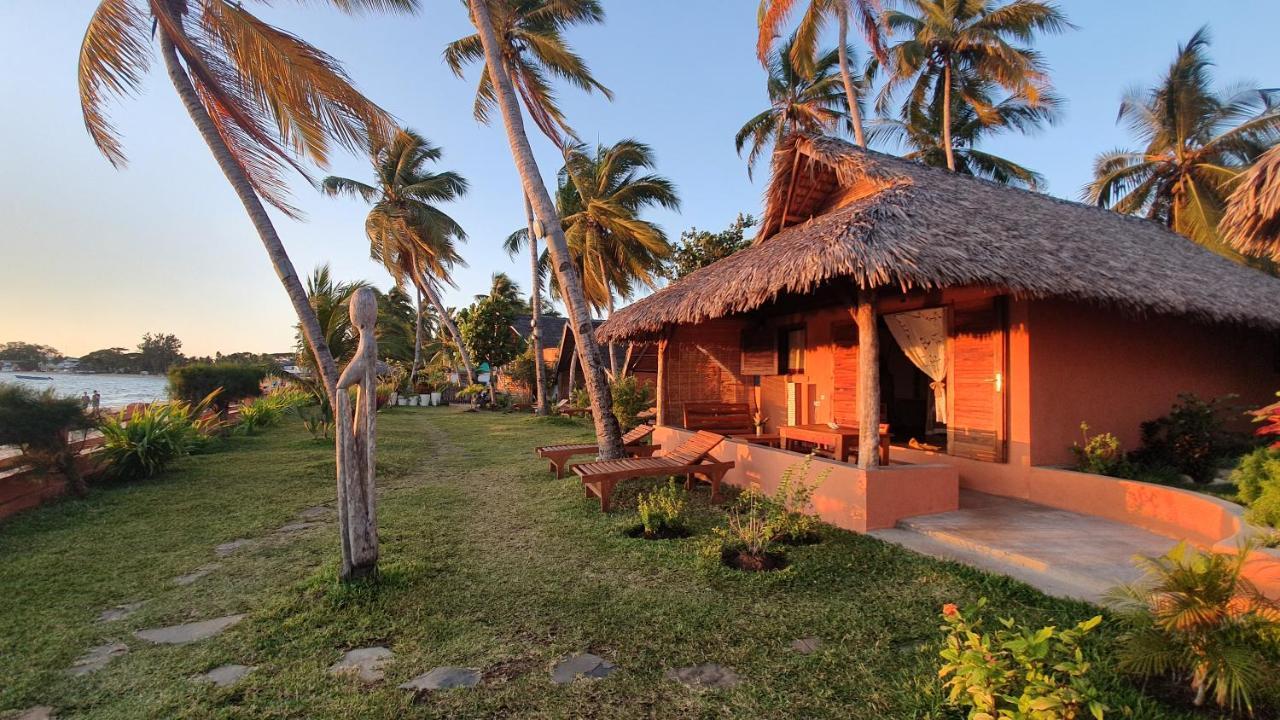 Bed and Breakfast Le Transat Амбатолоака Экстерьер фото