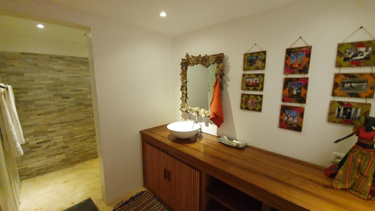 Bed and Breakfast Le Transat Амбатолоака Экстерьер фото