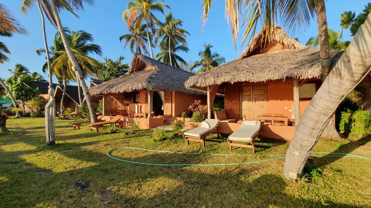 Bed and Breakfast Le Transat Амбатолоака Экстерьер фото
